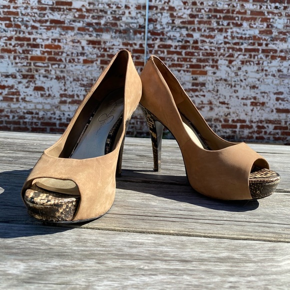 Jessica Simpson Size 8 Leather/Faux Snakeskin Heel - Picture 2 of 2
